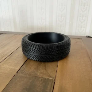 Bol Decorativ Design Anvelopă Imprimat 3D - Suport Obiecte Mici - 15 cm - culoare black scene, produs imprimat 3D Vibecraft