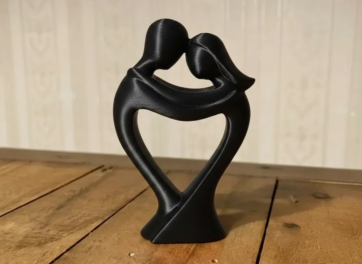 Figurină Decorativă Cuplu Îmbrățișat Iubire Modernă - culoare black scene, produs imprimat 3D Vibecraft